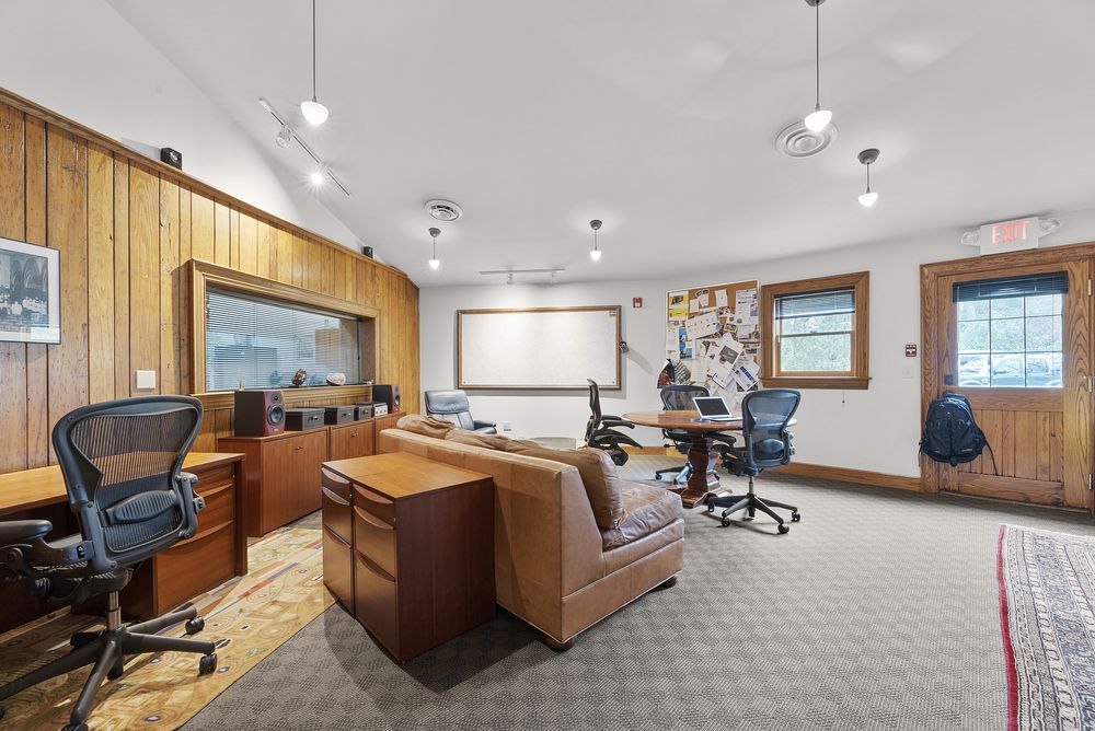 Horizons Drive Office: 4000 Horizons Dr, Columbus, OH 43220